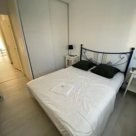 Sol-y-days Baroncelli, Renove Avec Vue Laterale Sur Et Proche Du Centre דירה