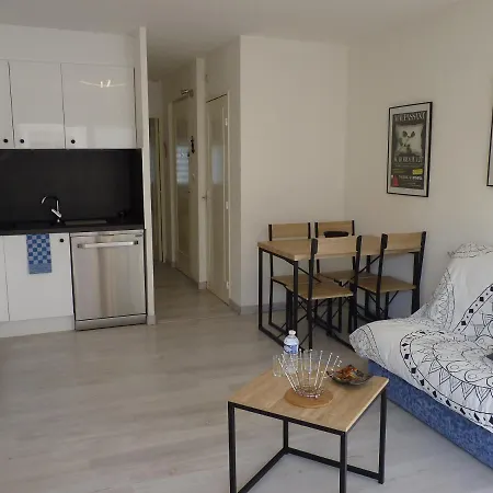 Sol-y-days Baroncelli, Renove Avec Vue Laterale Sur Et Proche Du Centre Apartment