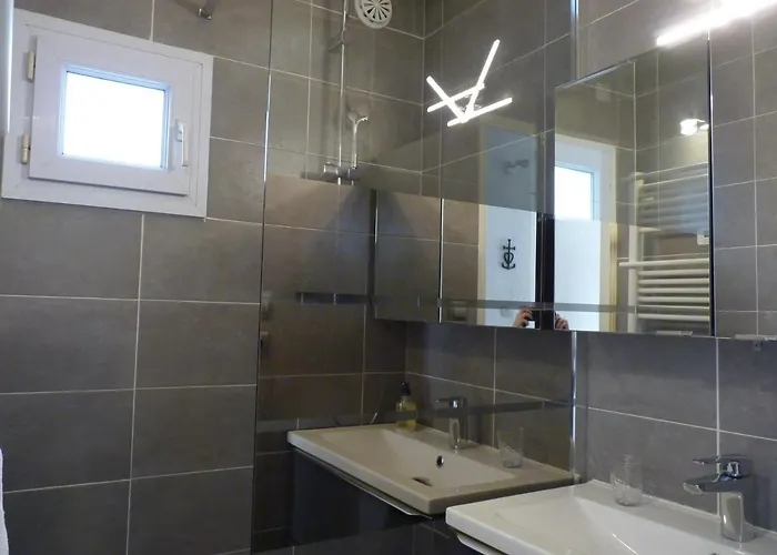 Sol-y-days Baroncelli, Renove Avec Vue Laterale Sur Et Proche Du Centre Апартаменты Ле-Гро-дю-Руа
