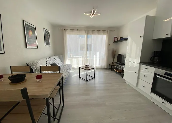 Sol-y-days Baroncelli, Renove Avec Vue Laterale Sur Et Proche Du Centre Апартаменты