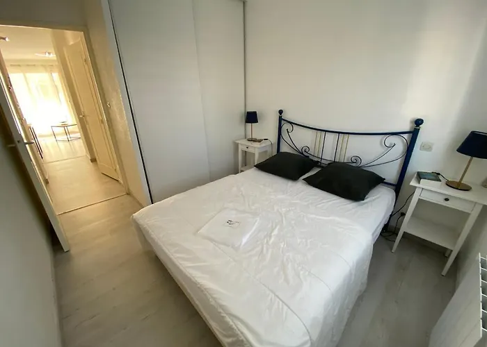 Sol-y-days Baroncelli, Renove Avec Vue Laterale Sur Et Proche Du Centre Апартаменты
